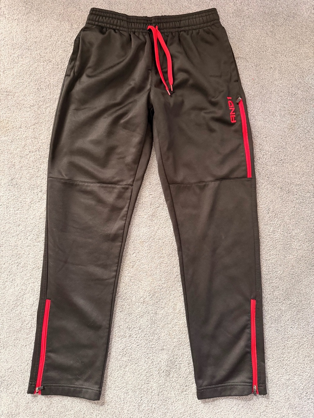AND1 Men’s Small Black Red Track Pants Zip Ankle Basketball Joggers